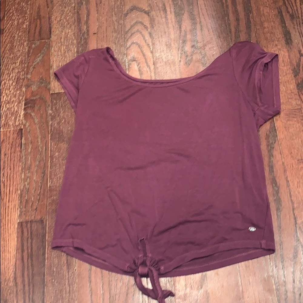 Burgundy american eagle shirt